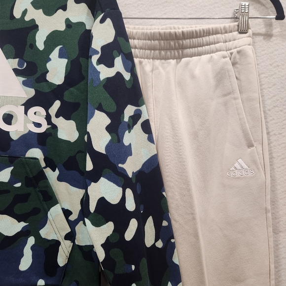 🆕️ Adidas Hoody & Joggers - Picture 4 of 6